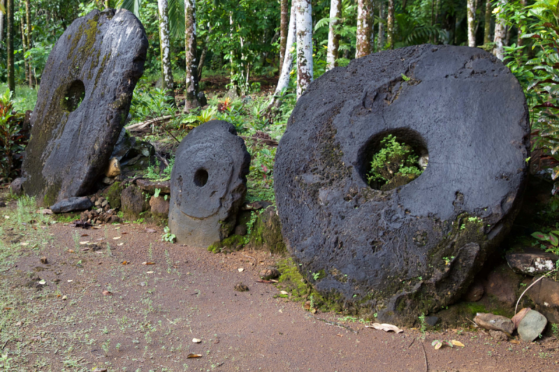 rai stones as money yap island